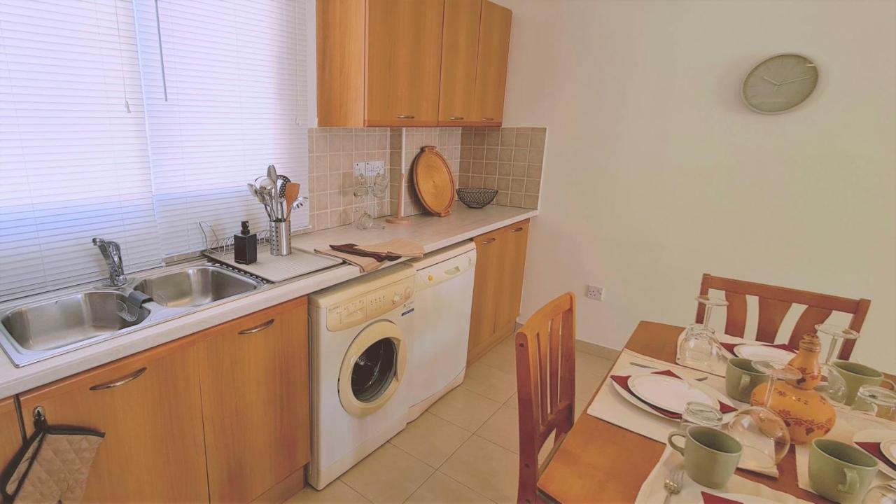 Stay Sunny Palms Apartment Voróklini Kültér fotó